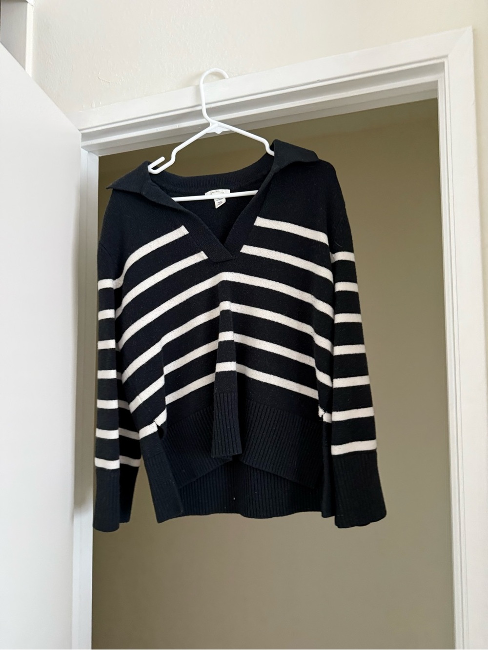 H&M Mama Striped V-Neck Collared Sweater - Navy & White